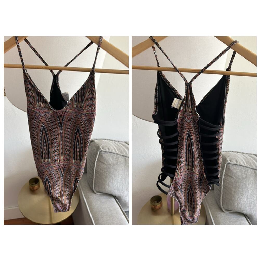 L*Space One Piece Swimming Suit Size 4 Printed Bohemian Beach Summer Tribal